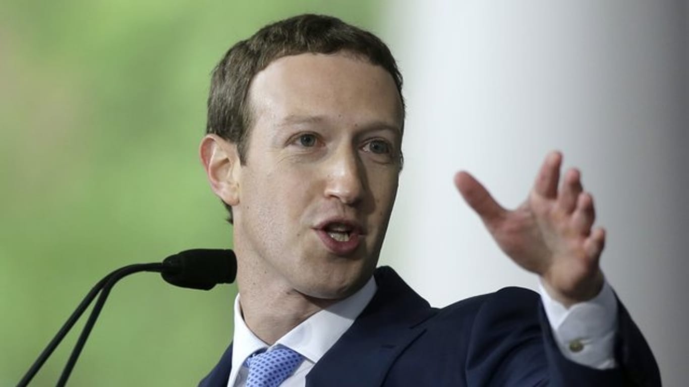 "Wir werden uns aus diesem Loch herausgraben, aber es wird einige Jahre dauern", sagte Zuckerberg.