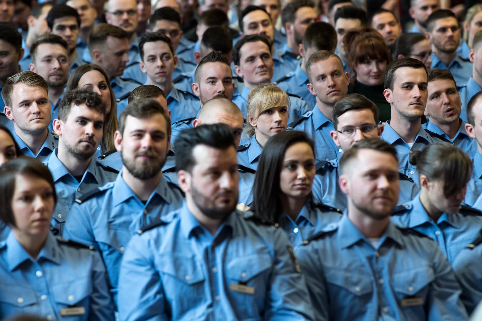 Der Nachwuchs steht bereit: Junge Polizisten bei der Ernennungsfeier des Bachelorstudiengangs für den gehobenen Polizeivollzugsdienst.