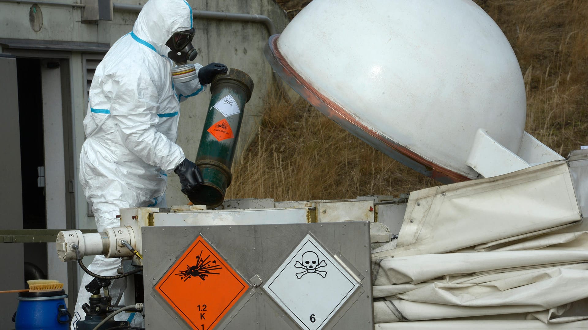 Die Experten des OPCW überwachen die weltweite Vernichtung von Chemiewaffen.