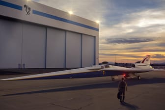 Das undatierte von der US-Raumfahrtbehörde Nasa zur Verfügung gestellte Computerrendering zeigt den Prototyp des "X-plane": Die Nasa hat den Rüstungskonzern Lockheed Martin damit beauftragt einen neuen Überschalljet zu konstruieren.