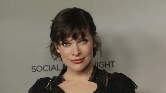 Milla Jovovich bei der Deutschlandpremiere des Kinofilms "Resident Evil: The Finale Chapter".