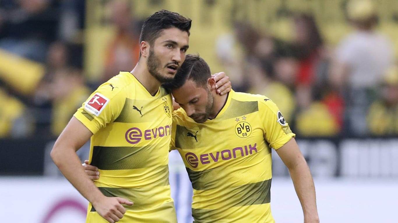 Nuri Sahin (l.) und Gonzalo Castro: Beide sollen auf der Streichliste von Borussia Dortmund stehen.