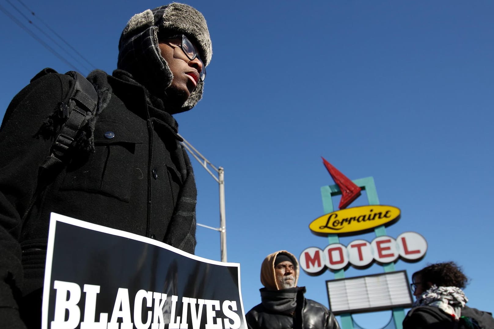 Demonstranten in Memphis (US-Staat Tennessee): Bürgerrechtler beklagen 50 Jahre nach dem Mord an Martin Luther King eine Diskriminierung von Afroamerikanern.