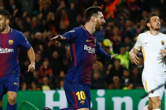 Barcelona: Lionel Messi (Mitte) und Luis Suarez (links) bejubeln den Sieg über Rom.