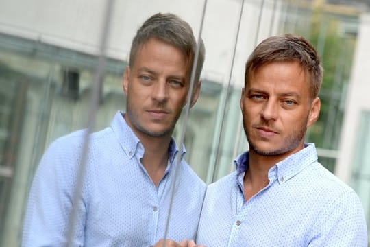 Tom Wlaschiha ("Das Boot") arbeitet gerne mit Kollegen aus verschiedenen Ländern zusammen.