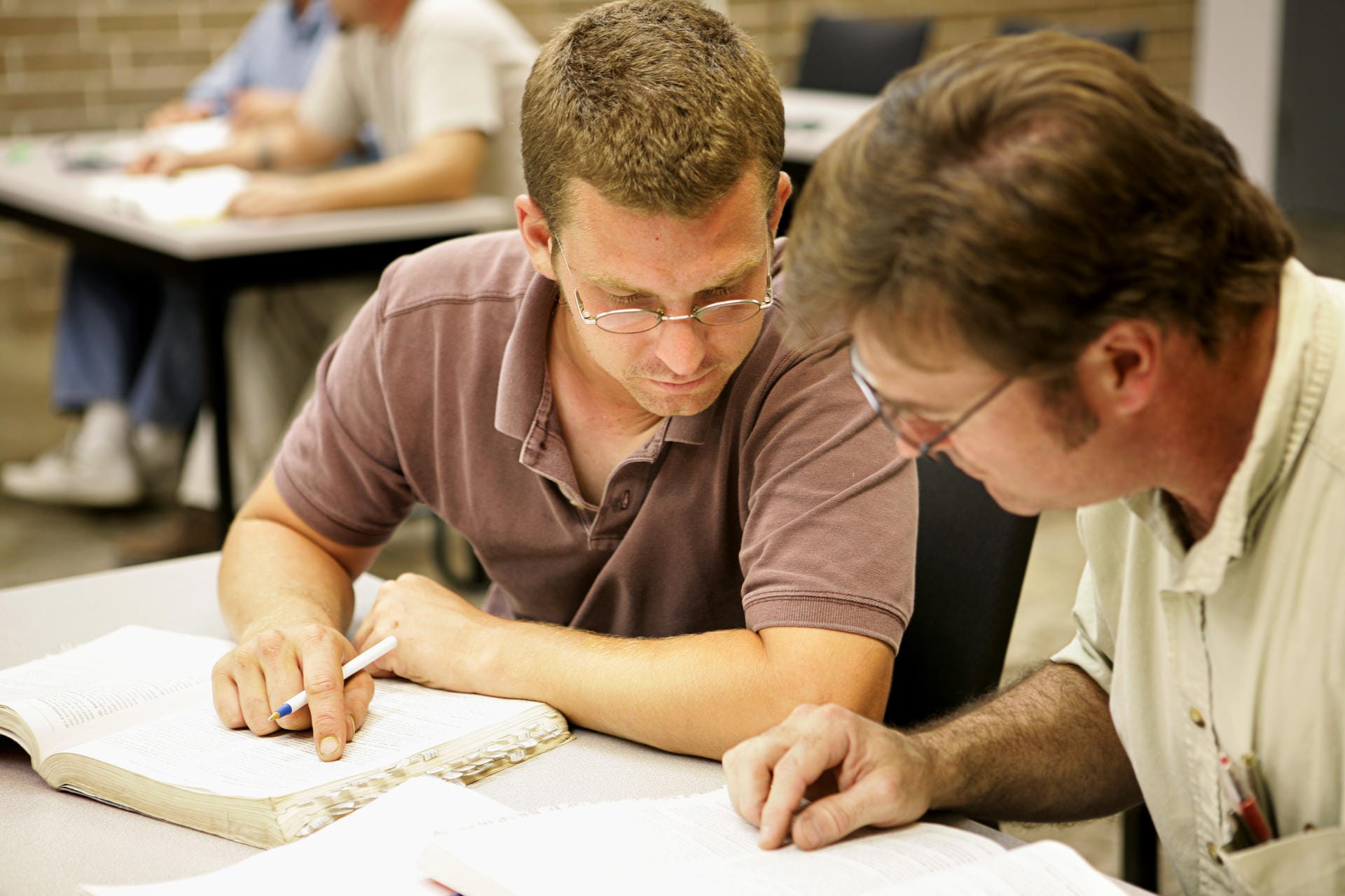 Ältere männliche Studenten