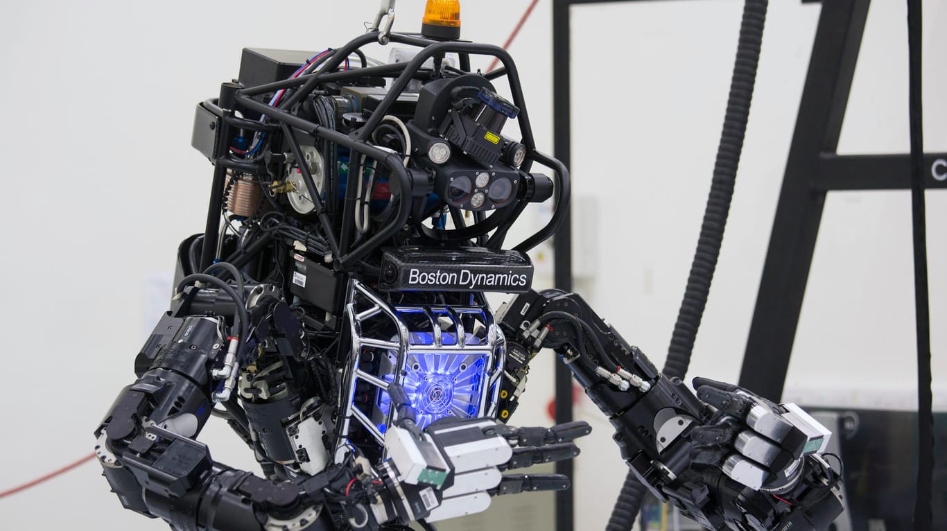 Roboter "Atlas" von Boston Dynamics: Wissenschaftler arbeiten an Waffensystemen für die Schlachtfelder der Zukunft.