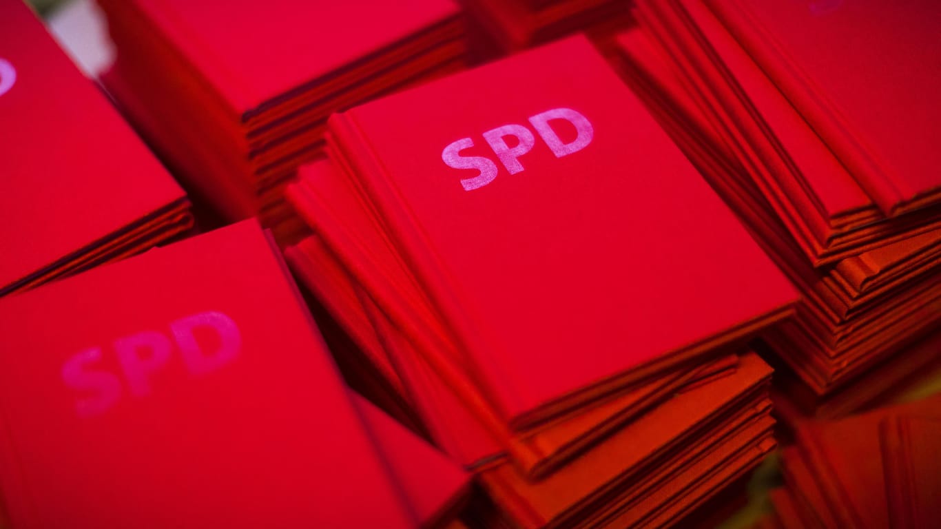 Votum bei der SPD: Nach der Abstimmung zur großen Koalition hat die Partei 6000 Mitglieder verloren.