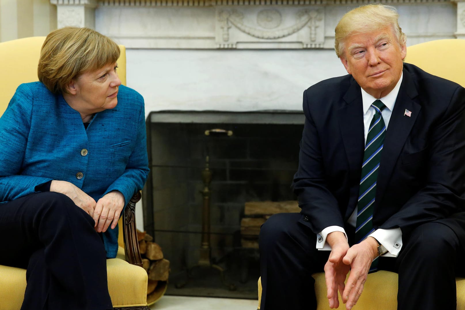 Angela Merkel im Oval Office mit Donald Trump: Beim ersten Besuch im Weißen Haus stimmte die Chemie nicht.