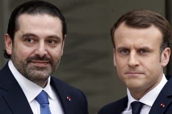 Der französische Präsident Macron (r) und der libanesische Premierminister Hariri bei einem Treffen im Elysee-Palast im November 2017.