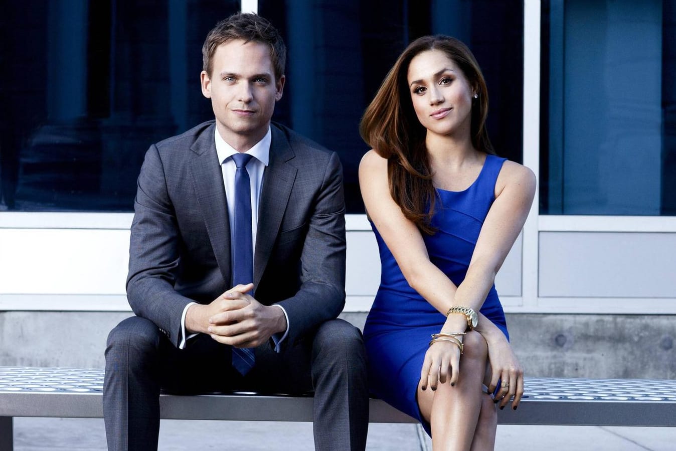 Patrick J. Adams und Meghan Markle in der US-Serie "Suits": Was er wohl seiner Ex-Kollegin zur Hochzeit schenkt?