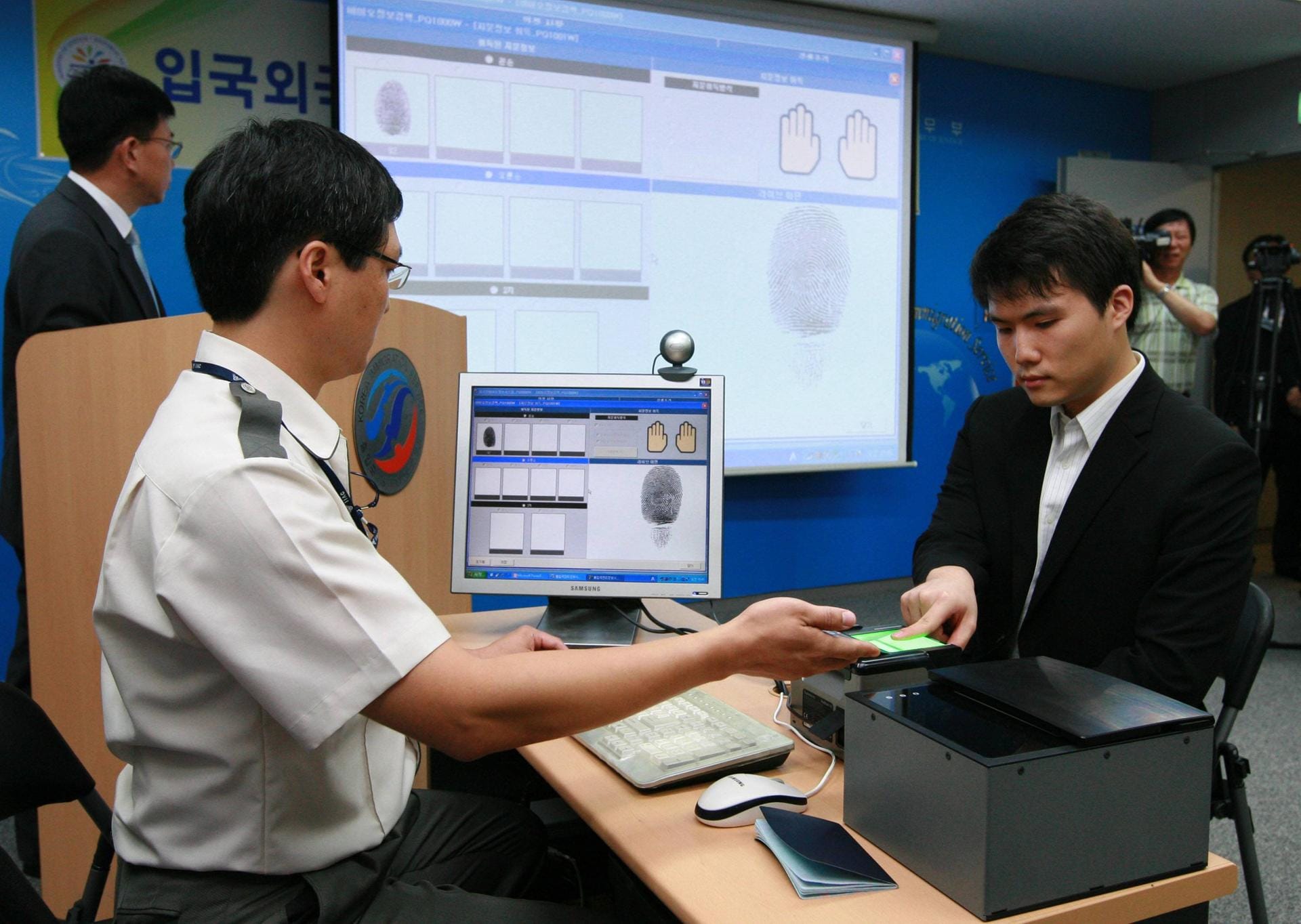 Ein Fingerscan in Incheon: Das Personal am südkoreanischen Airport gilt als besonders gut.