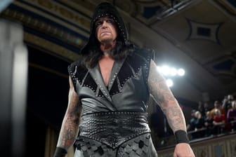 WWE-Legende: Der Undertaker bei seinem bisher letzten Auftritt im Januar beim 25-jährigen Jubiläum von Monday Night Raw.