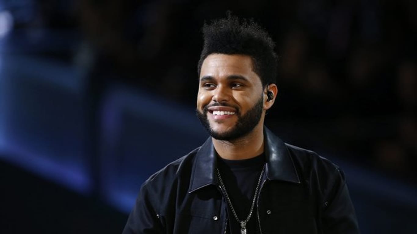 Der kanadische Sänger The Weeknd ist diese Woche der beste Neueinsteiger in den Single-Charts.