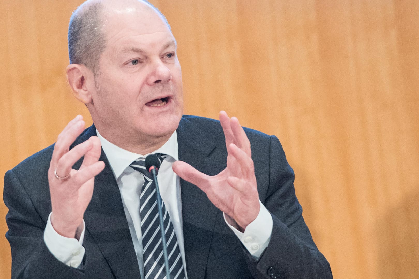Finanzminister Olaf Scholz (SPD): Er kann sich über eine rasch sinkende Staatsverschuldung freuen.