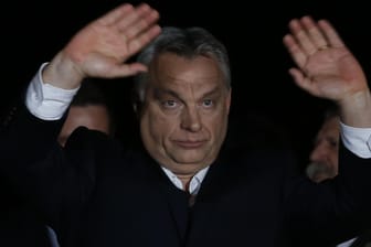 Ungarns alter und neuer Ministerpräsident Viktor Orban: Unter den ersten Gratulanten war AfD-Politikerin Beatrix von Storch.