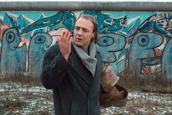 Schutzengel Damiel (Bruno Ganz) wird wegen seiner Liebe zu einer Trapezkünstlerin zum Menschen.