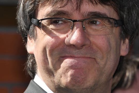 Puigdemont hatte beantragt, sich statt bei der Polizei in Neumünster einmal wöchentlich in Berlin melden zu dürfen.