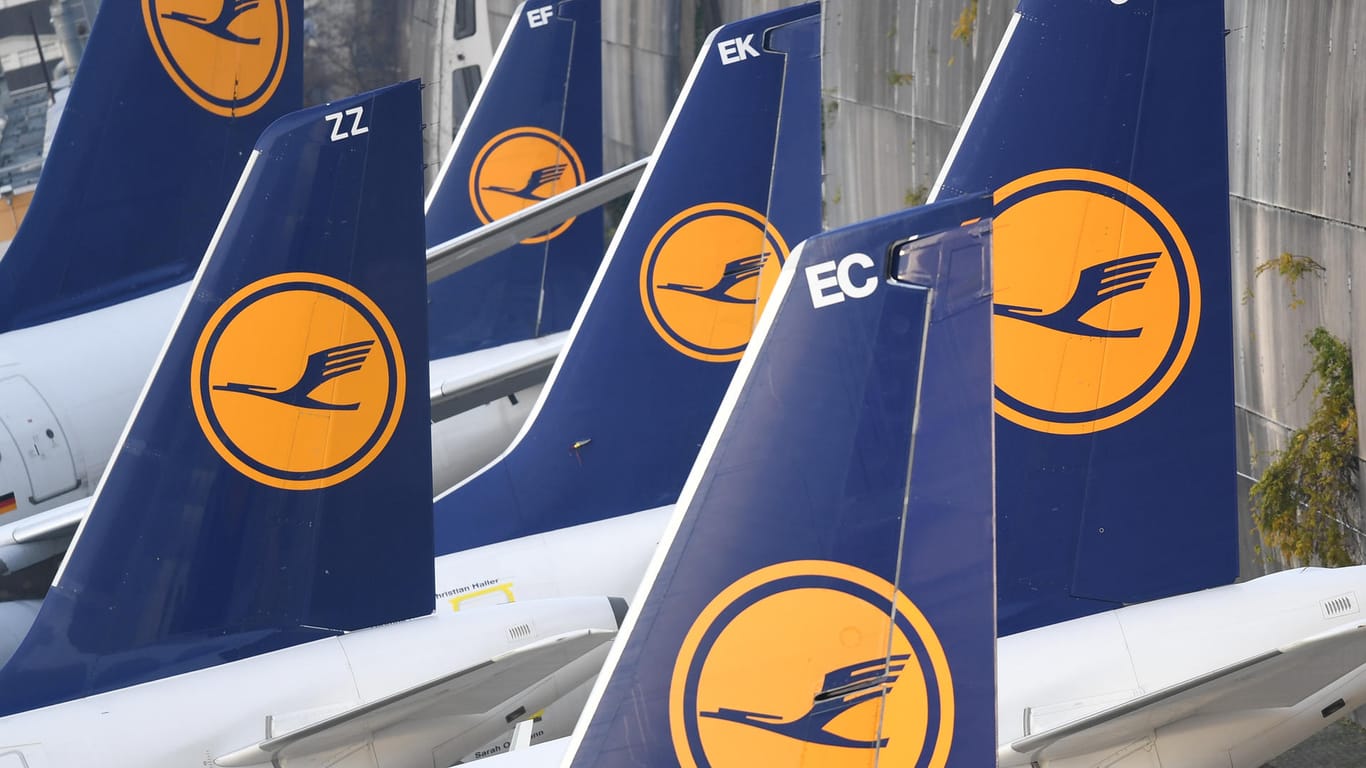Streiks an deutschen Flughäfen: Die Lufthansa muss am Dienstag Hunderte Flüge streichen.