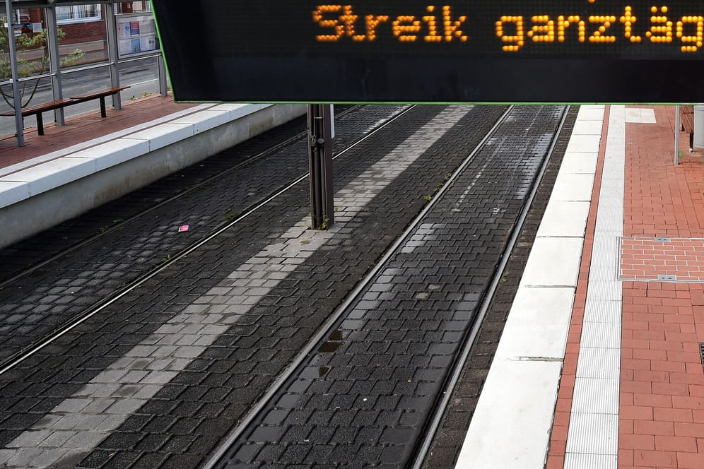 Keine Straßenbahnen in vielen Städten: Auch am Mittwoch ruft Verdi wieder zu Warnstreiks auf. (Symbolbild)