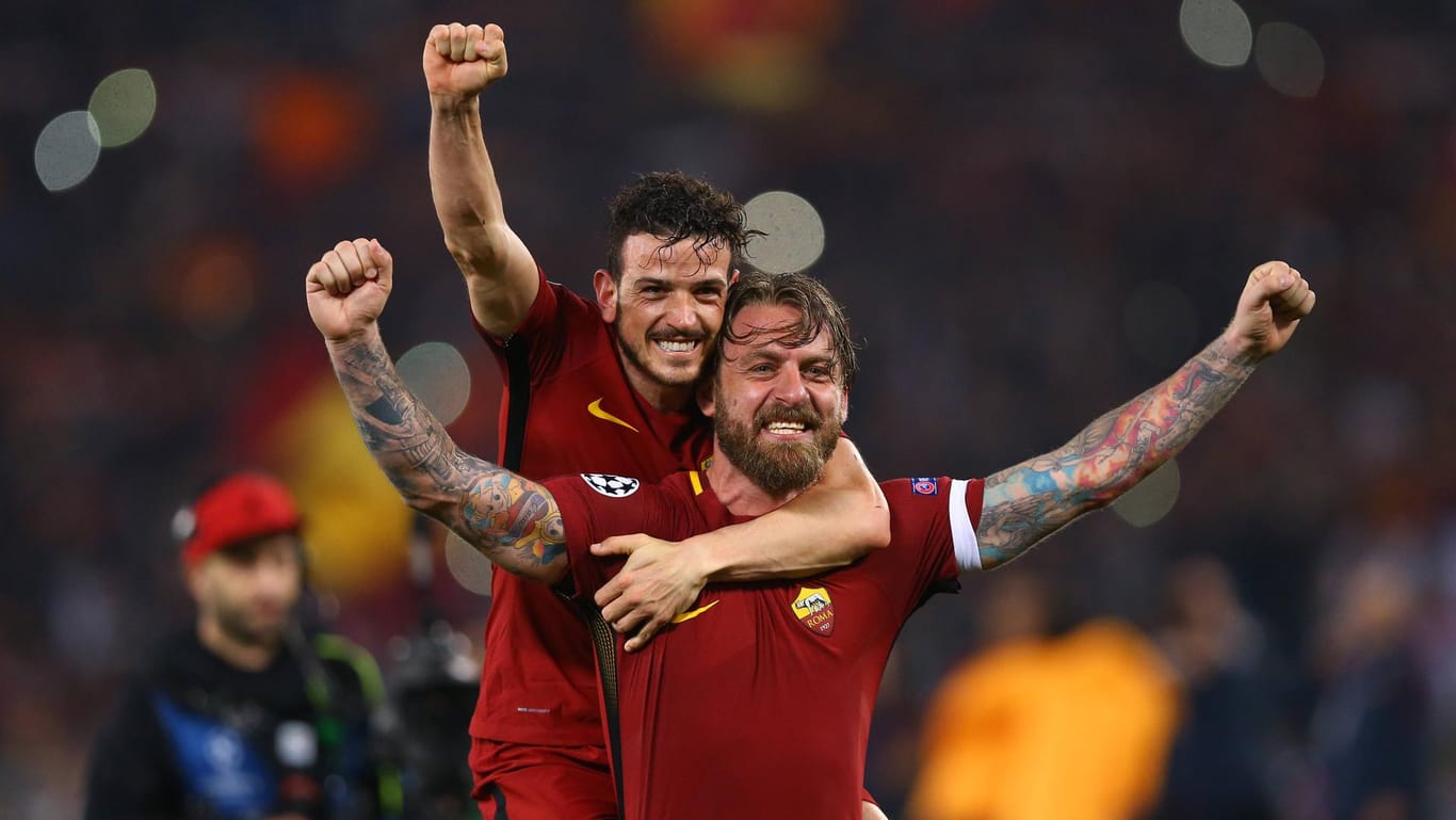 Grenzenloser Jubel bei De Rossi (r.) und Florenzi: Rom zog durch das Wunder gegen Barcelona erstmals in ein Halbfinale der Champions League ein.