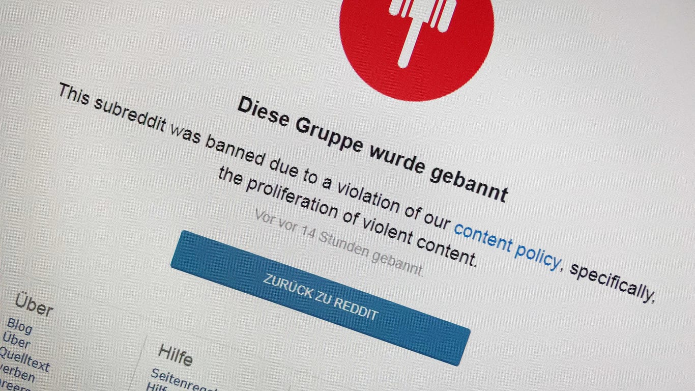 Hinweis auf der Online-Plattform Reddit: Der Betreiber erklärte, fast 1000 Nutzerkonten gesperrt zu haben.