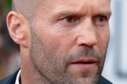 Jason Statham muss gegen einen riesigen Hai kämpfen.