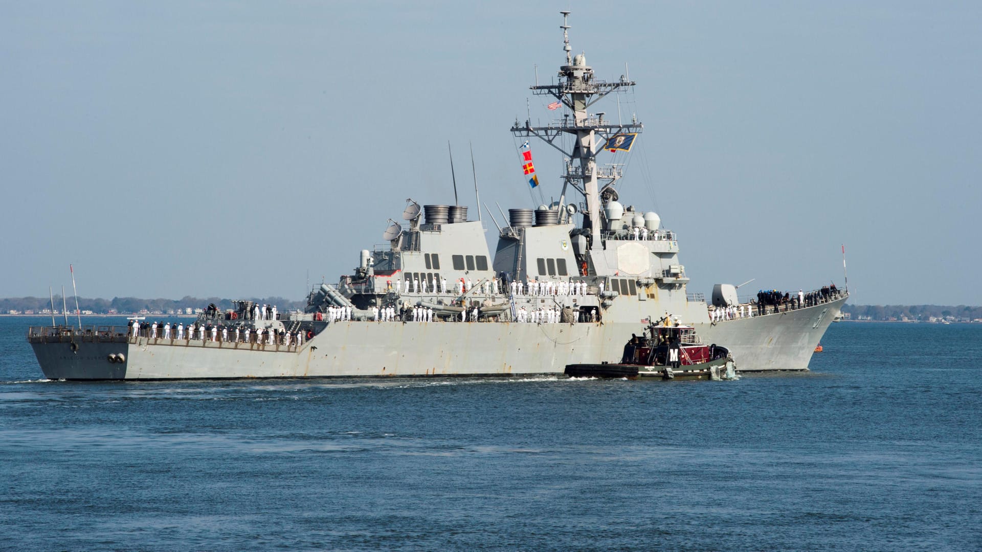 USS Arleigh Burke: Der Zerstörer hat die US-Küste mit Kurs Mittelmeer verlassen USS Arleigh Burke: Der Zerstörer hat die US-Küste mit Kurs Mittelmeer verlassen