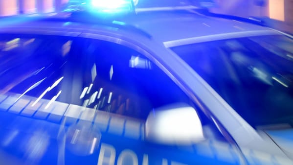 Polizeiermittlung: Der Fund eines herrenlosen Autos stellt die Ermittler vor Rätsel. (Symbolbild)