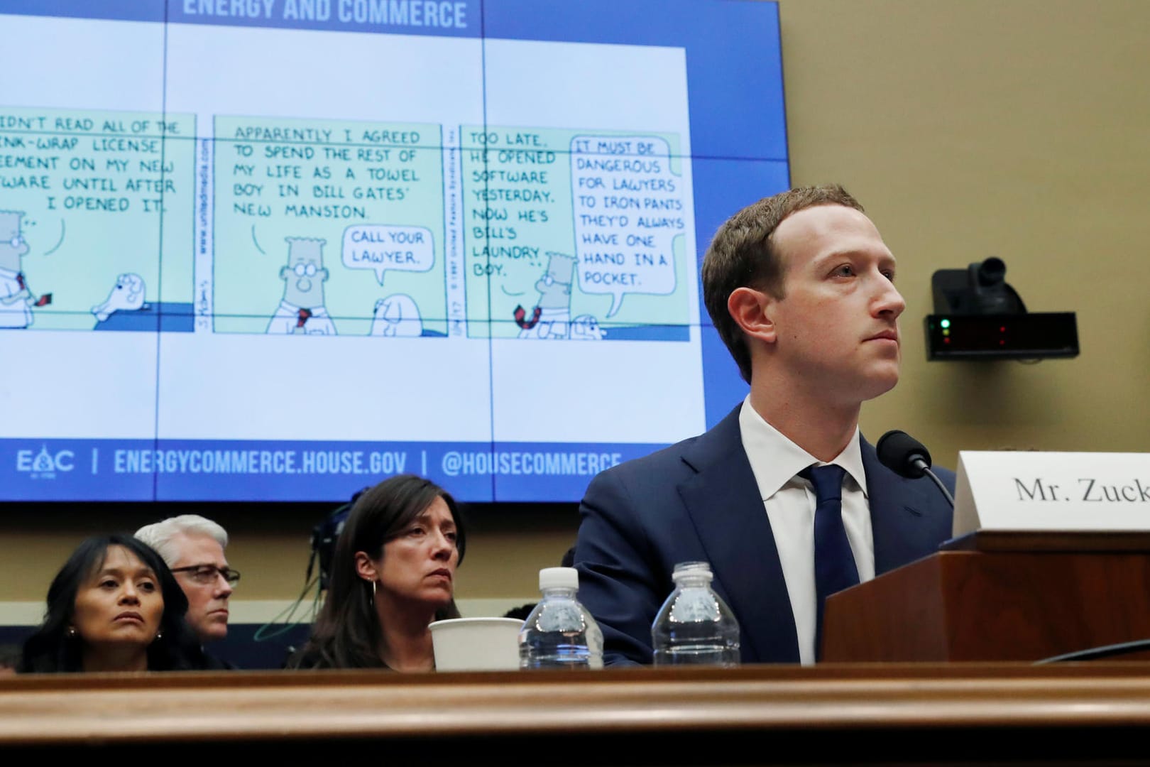 Facebook CEO Mark Zuckerberg sagt vor dem Energieausschuss des US-Abgeordnetenhauses aus