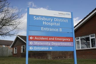 Eingangsschild vor dem Salisbury Memorial Hospital.