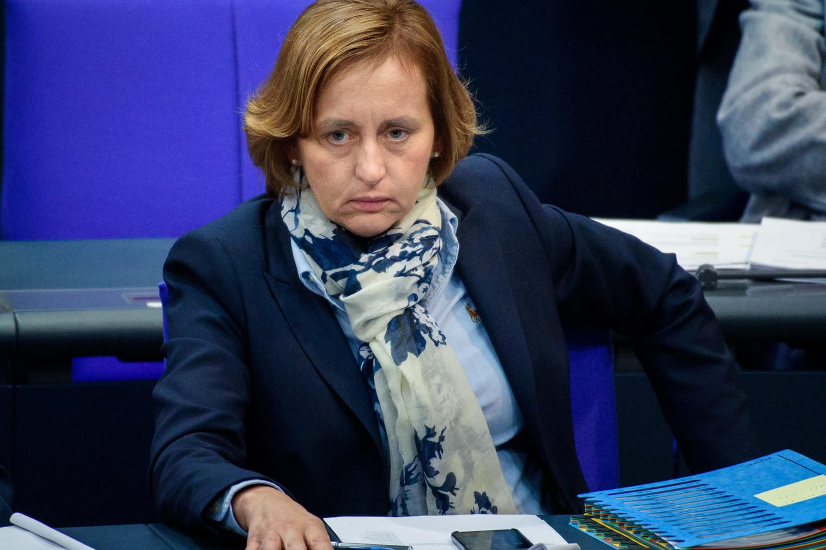 Beatrix von Storch, stellvertretende Bundesvorsitzende der AfD, sitzt während einer Debatte zum Jahreswirtschaftsbericht im Plenarsaal im Bundestag: Von Storch nennt umstrittenen Tweet nach Amokfahrt von Münster einen "Fehler."