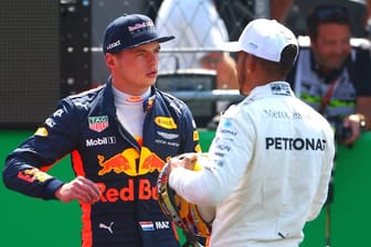 Streithähne: Max Verstappen (l.) und Lewis Hamilton zoffen sich noch immer wegen des Rennens in Bahrain.