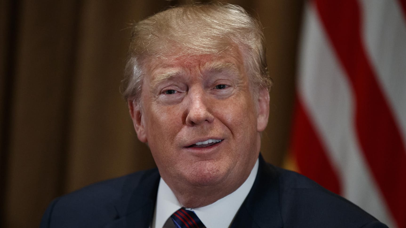US-Präsident Donald Trump: Mit wilden Beschimpfungen reagiert er auf das Buch von Ex-FBI-Chef James Comey. US-Präsident Donald Trump: Mit wilden Beschimpfungen reagiert er auf das Buch von Ex-FBI-Chef James Comey.