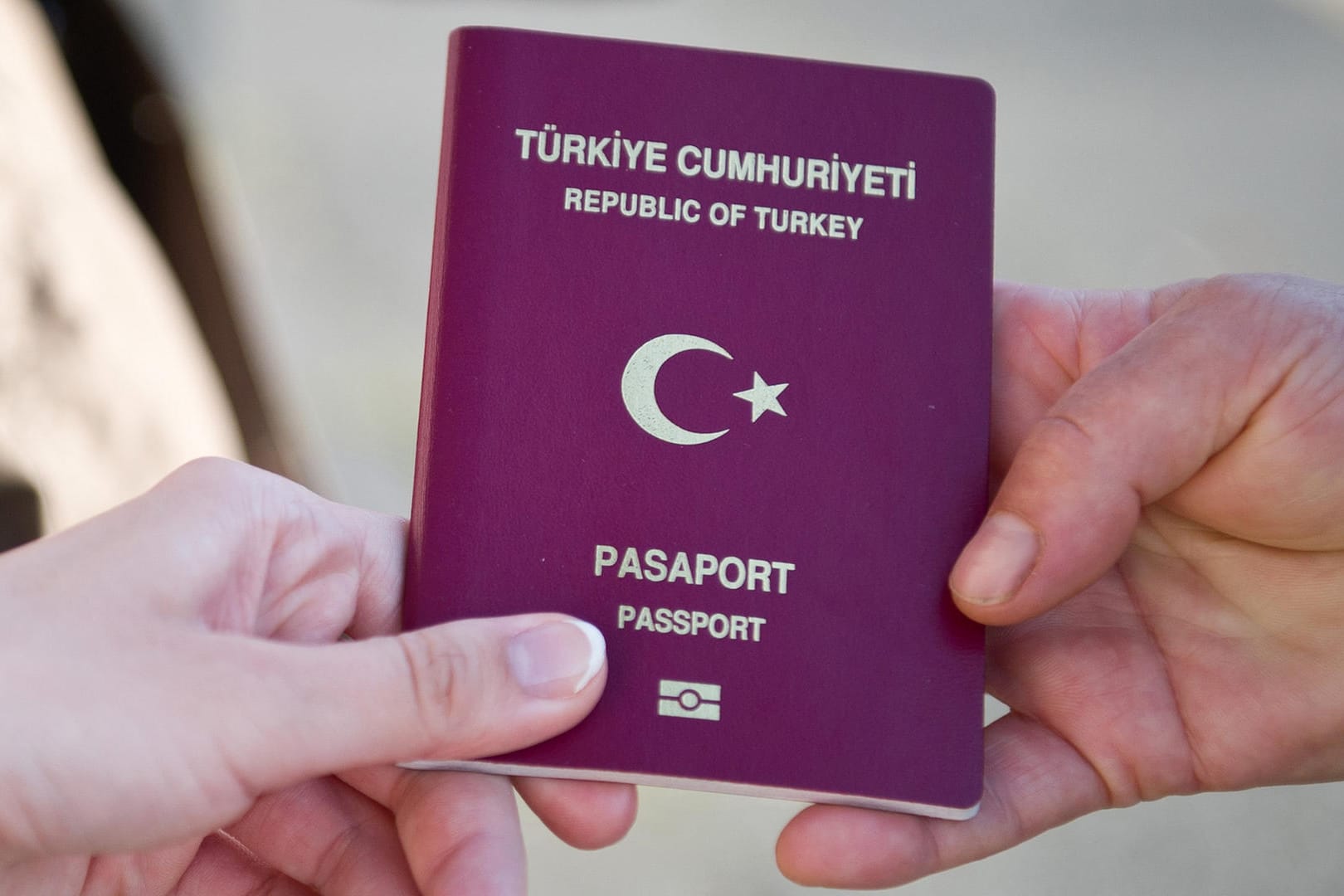 Ein türkischer Reisepass: Ankara hofft auf baldige Visumfreiheit für Reisen in die EU.