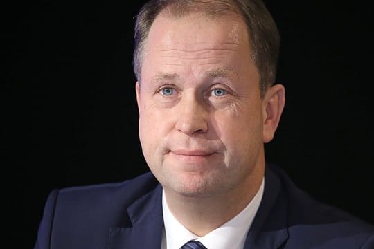NRW-Integrationsminister Joachim Stamp will im Bundesrat einen eigenen Gesetzentwurf für ein neues Einwanderungsgesetz vorlegen.