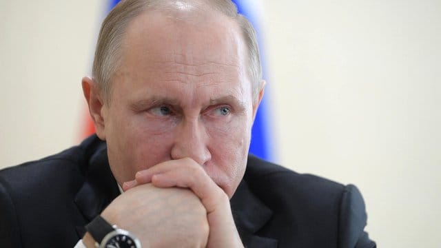 Kremlchef Wladimir Putin fordert eine Sondersitzung des Sicherheitsrates. Kremlchef Wladimir Putin fordert eine Sondersitzung des Sicherheitsrates.