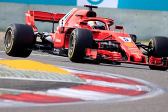 Sebastian Vettel: Nach einem Unfall fiel der Ferrari-Star weit zurück.
