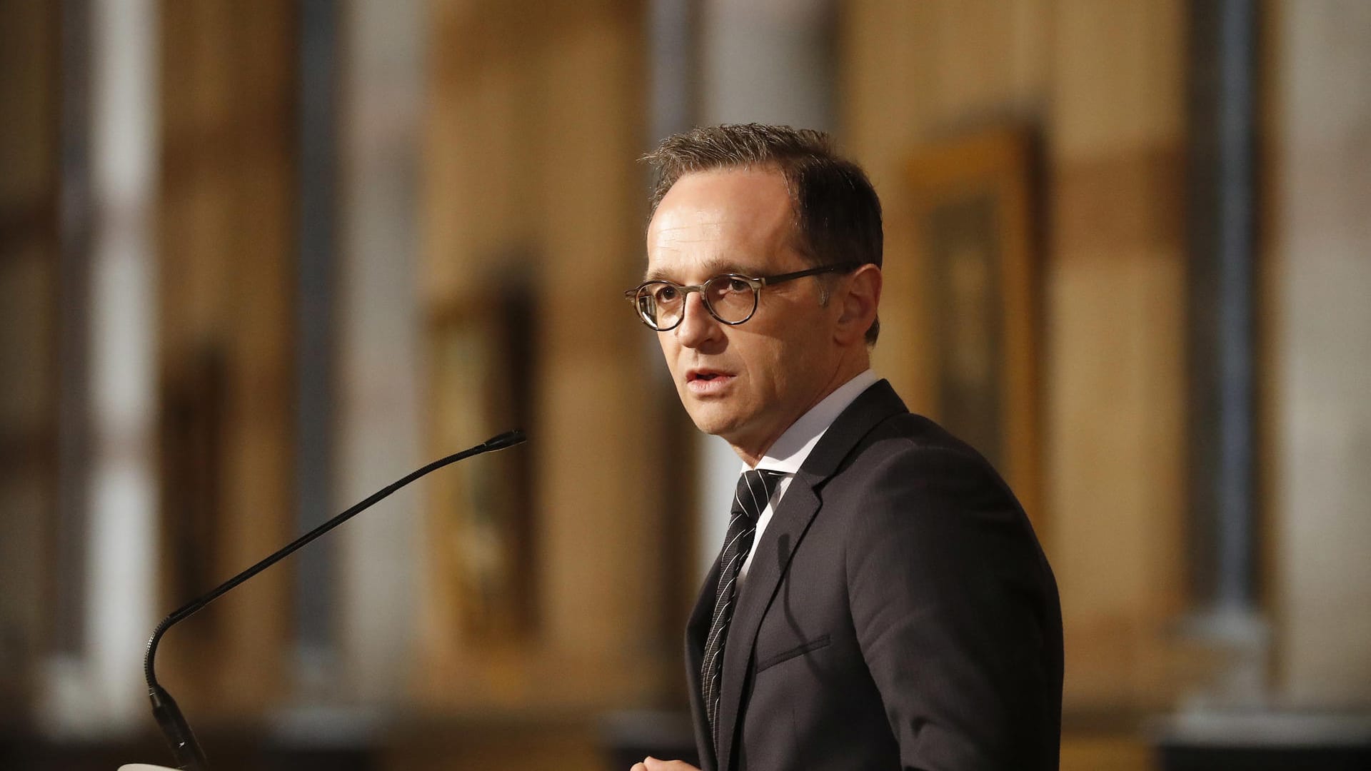 Bundesaußenminister Heiko Maas bei einer Pressekonferenz: Der SPD-Politiker äußerte sich direkt am Samstag zu dem Militärschlag in Syrien. Er sprach von einem "angemessenen und erforderlichen Signal".