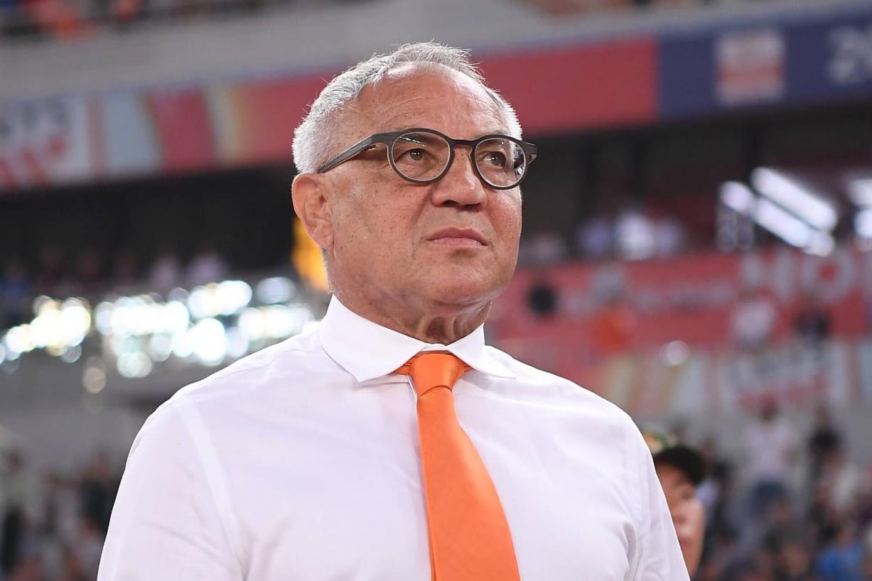 Felix Magath: Der 64-Jährige teilt gegen den Hamburger SV aus.