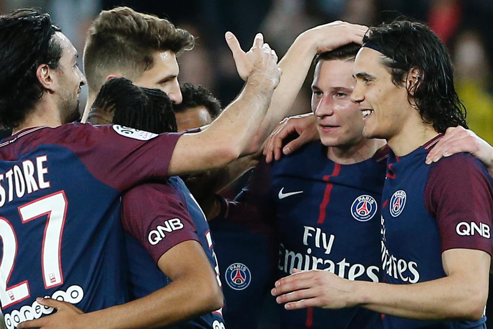 Pariser Torjubel: Julian Draxler (2. v. r.) traf beim 7:1-Kantersieg gegen Monaco und feierte mit PSG vorzeitig den Meistertitel.