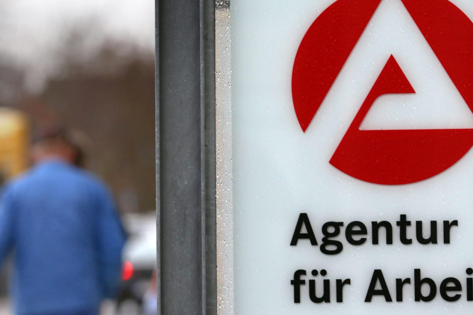 Immer länger ohne Job: Hartz-IV-Bezieher kommen immer schwerer aus der Beschäftigungslosigkeit heraus.