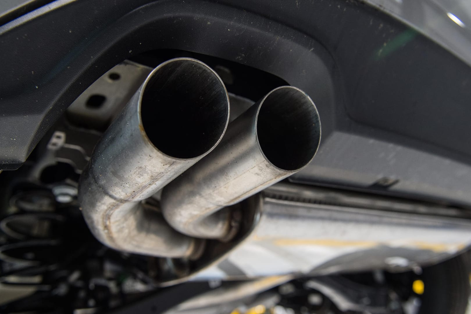 Auspuff eines VW Golf 2.0 TDI