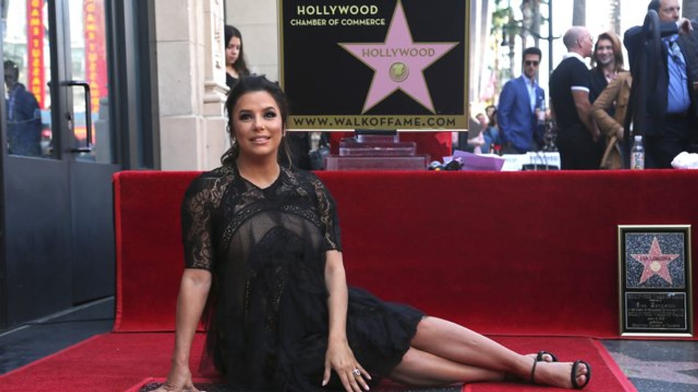 Eva Longoria hat einen Stern in Hollywood.
