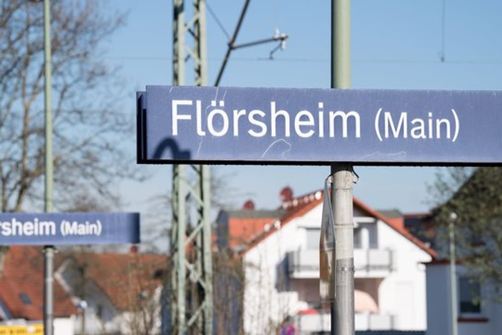 Eine junge Frau soll in einem Fußball-Sonderzug sexuell missbraucht worden sein.
