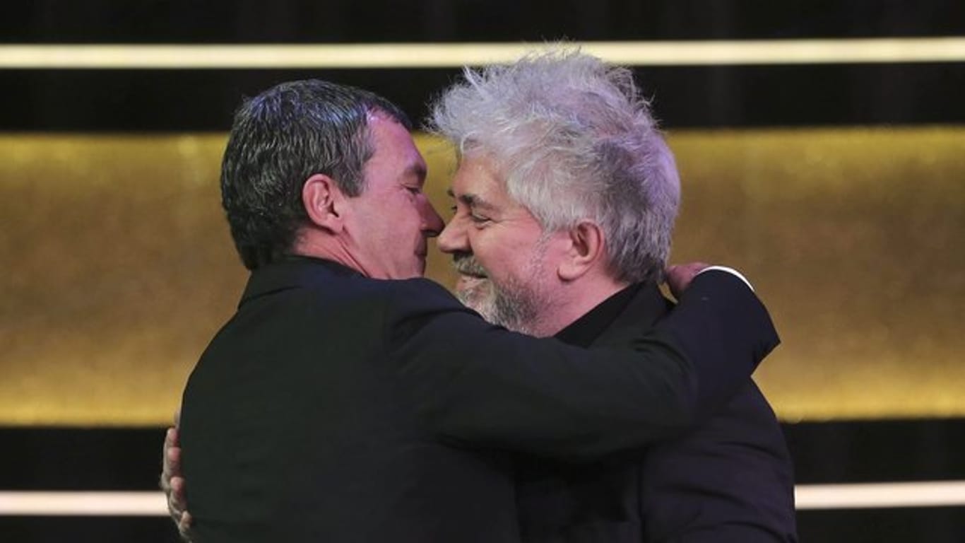 Pedro Almodóvar und Antonio Banderas verstehen sich sehr hut.