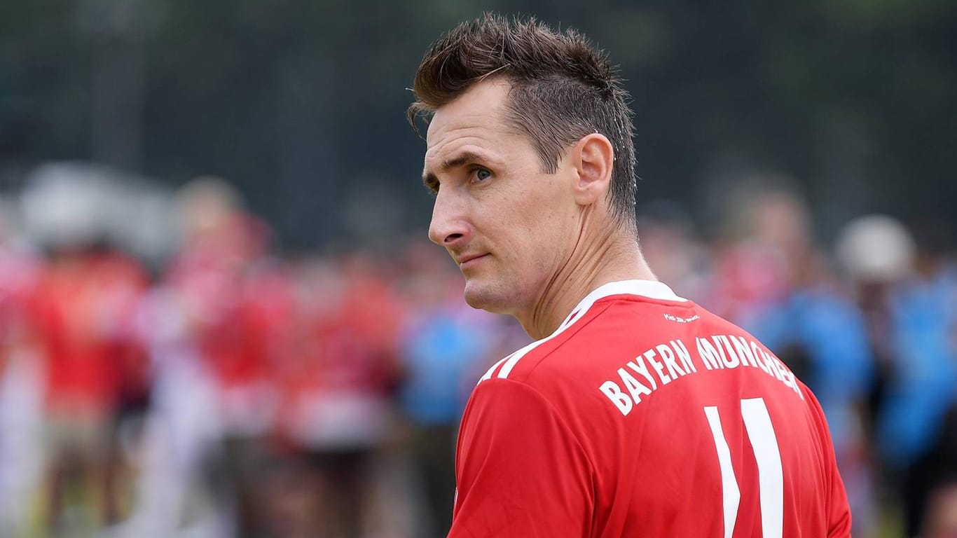 Miroslav Klose während eines Fan-Turniers des FC Bayern in Singapur: Der Weltmeister wird offenbar Jugendtrainer in München.