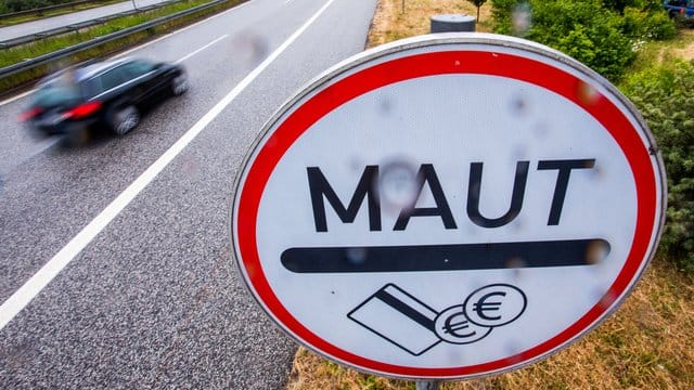 Bundesverkehrsminister Scheuer hatte den Termin für den Beginn der Pkw-Maut zuletzt offen gelassen und lediglich angekündigt, sie werde in dieser Wahlperiode starten, also bis zum Jahr 2021. Bundesverkehrsminister Scheuer hatte den Termin für den Beginn der Pkw-Maut zuletzt offen gelassen und lediglich angekündigt, sie werde in dieser Wahlperiode starten, also bis zum Jahr 2021.