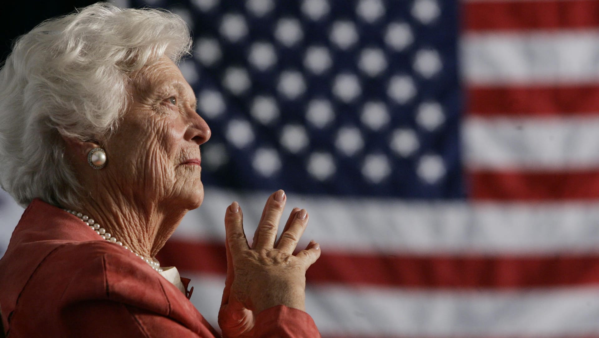 Barbara Bush: Sie kaschierte ihre schlohweißen Haare nicht.