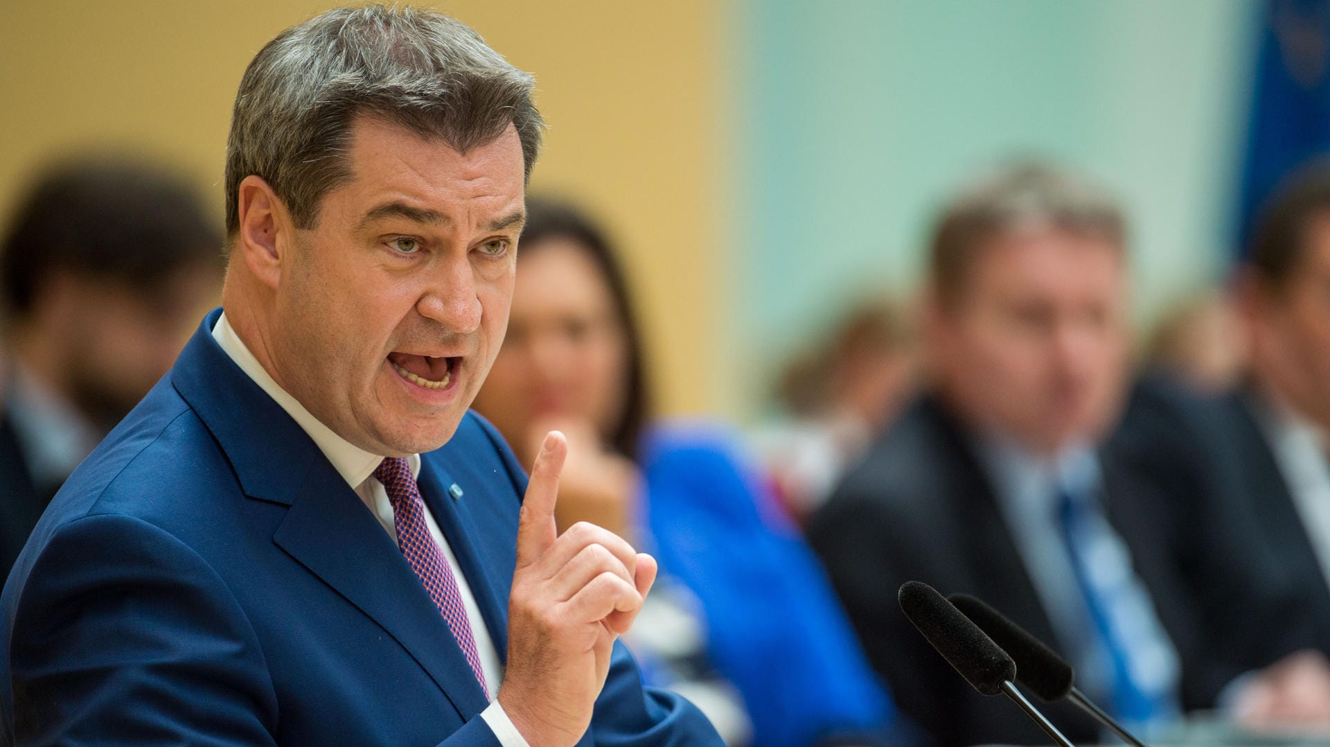 Markus Söder: Klare Ansagen, große Versprechen.